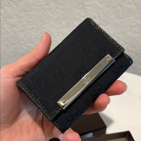 Gucci Black Key Holder No Box - Picture 2 of 16